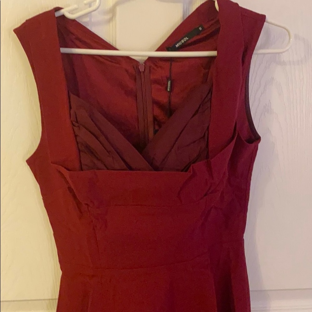 Dress - Picture 5 of 5